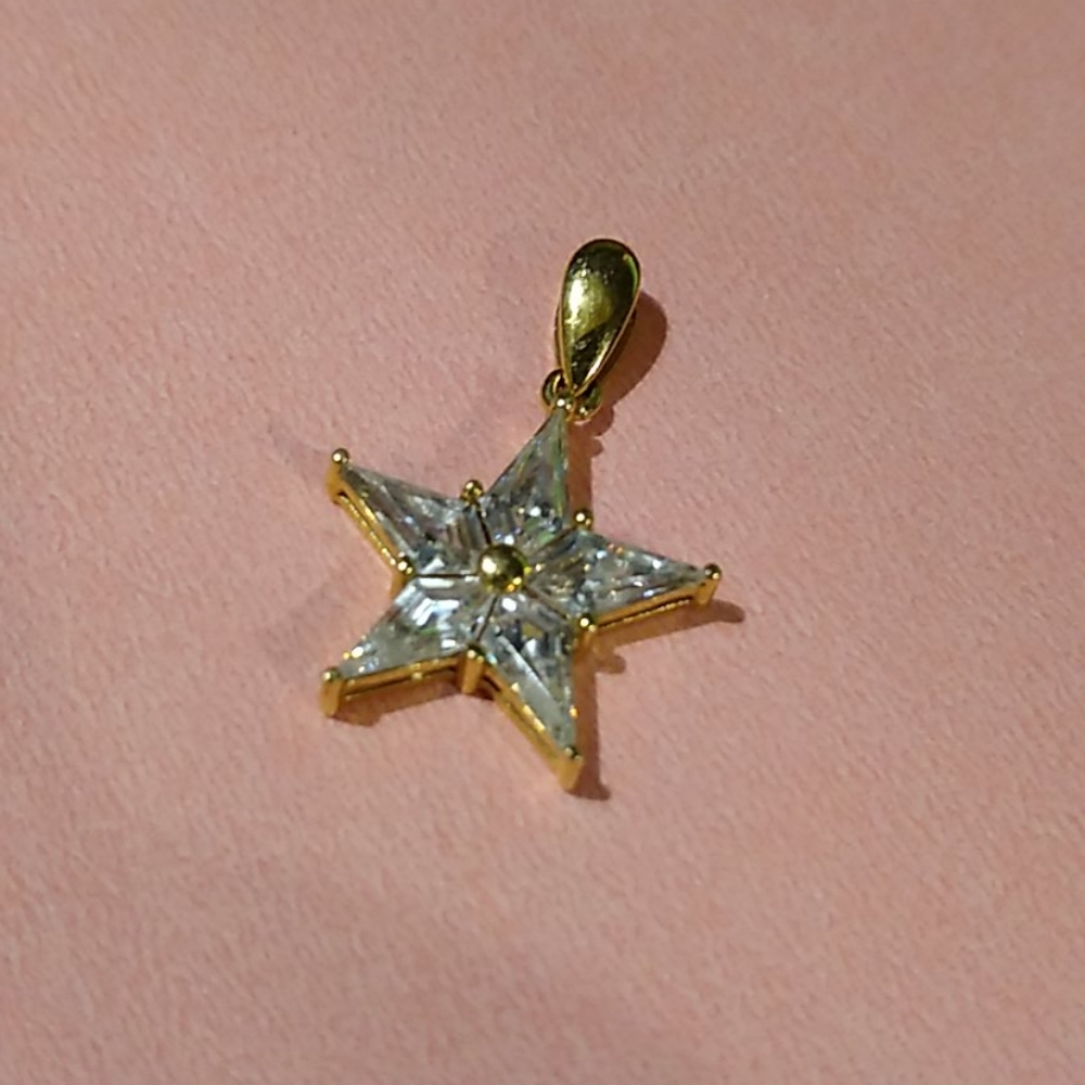 14K YG "Diamond" Star Pendant